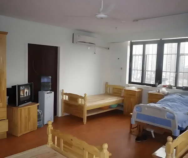 大学生如何入户深圳_王欣瑜拒绝和裁判握手引发淡人人设塌房热议，网友破案：被逼急了 设塌房热议元地址：